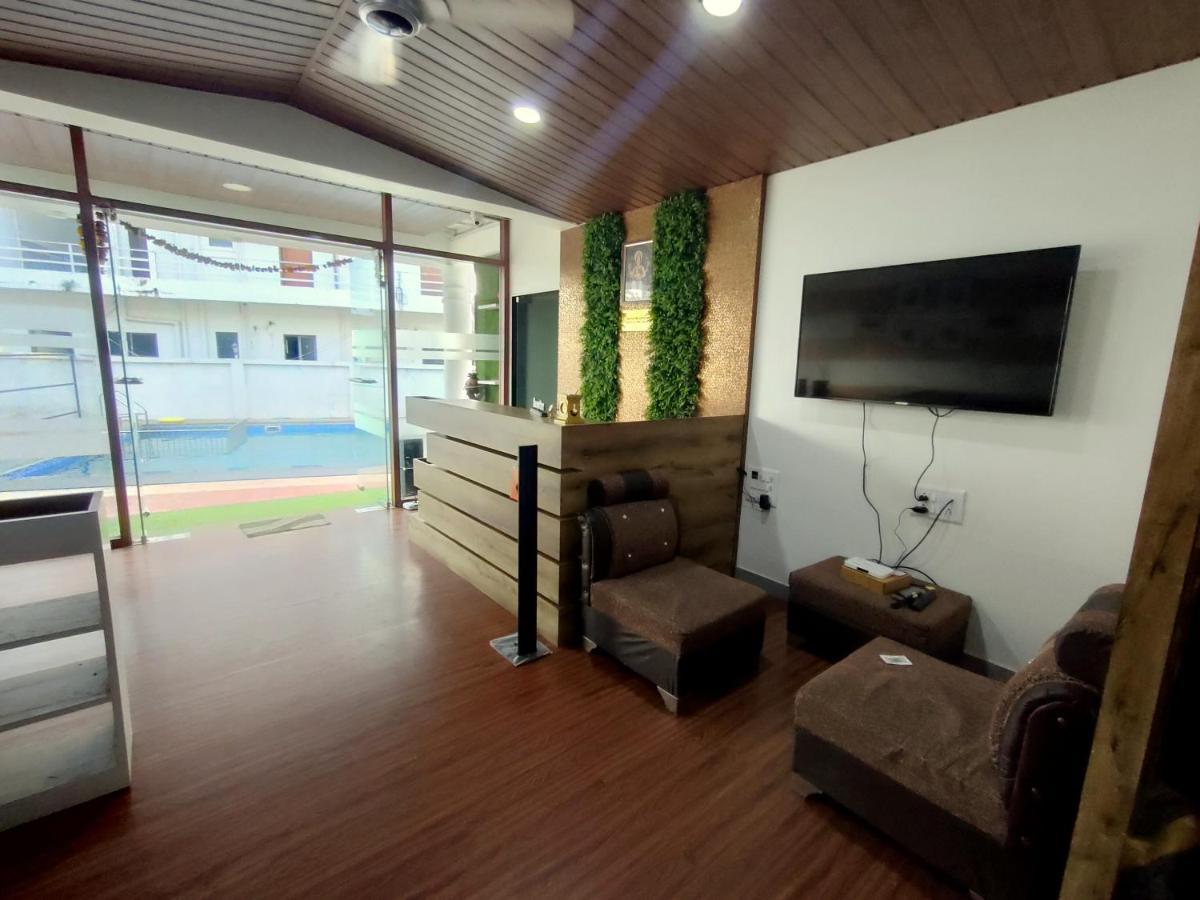 Lotus Hotel Nagaon Beach アリバグ エクステリア 写真