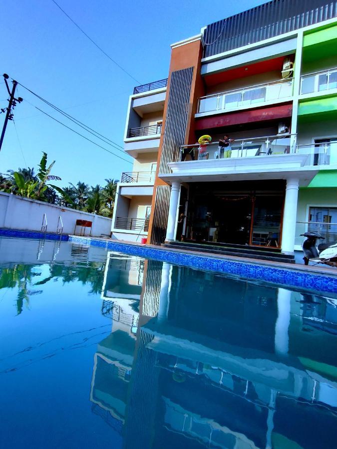 Lotus Hotel Nagaon Beach アリバグ エクステリア 写真