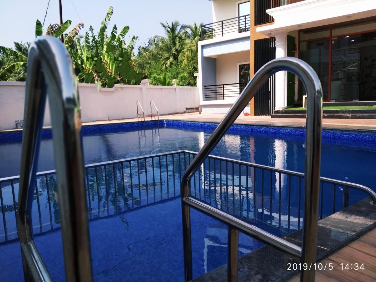 Lotus Hotel Nagaon Beach アリバグ エクステリア 写真