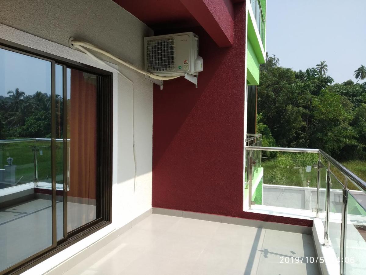 Lotus Hotel Nagaon Beach アリバグ エクステリア 写真