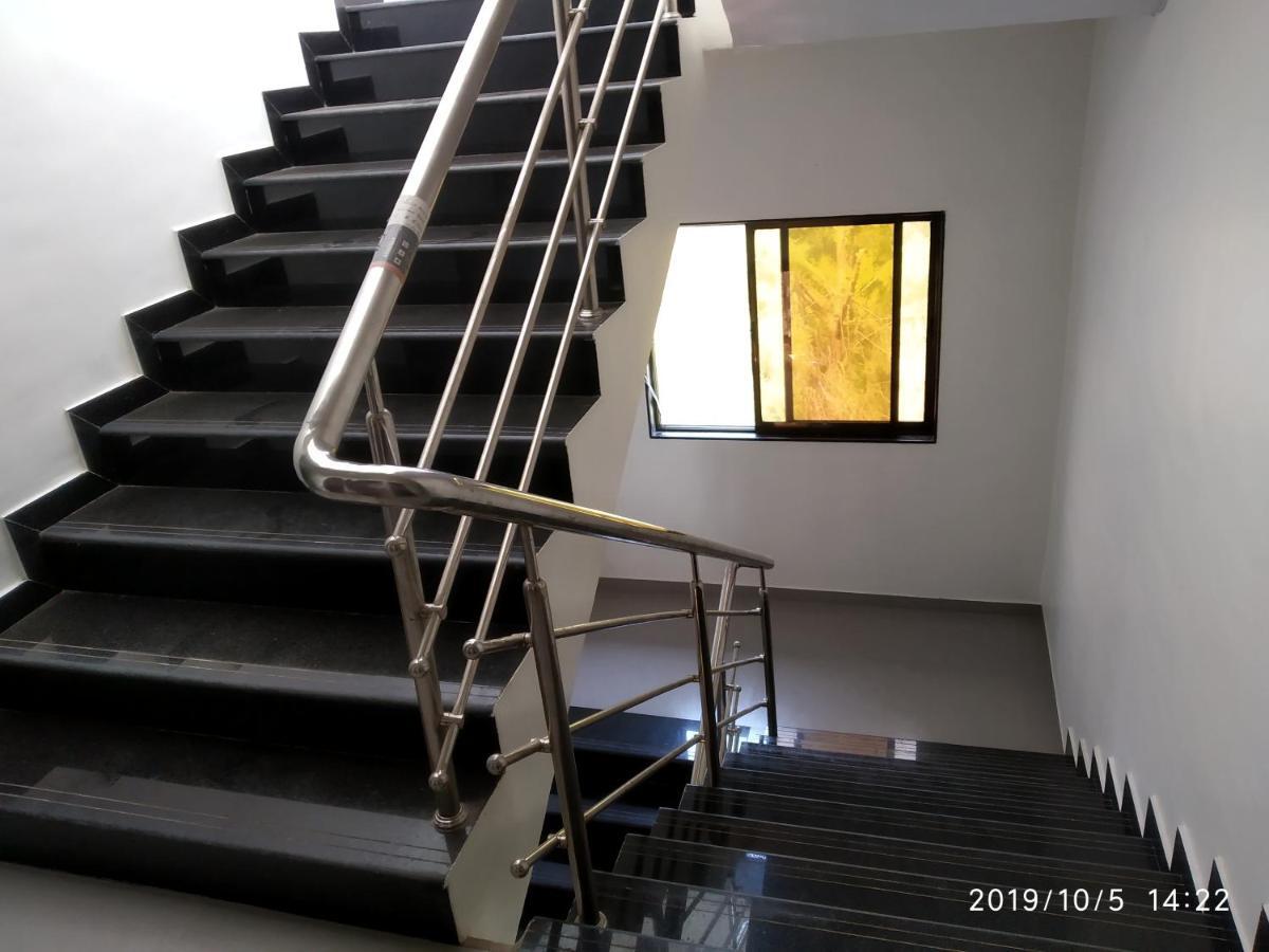 Lotus Hotel Nagaon Beach アリバグ エクステリア 写真