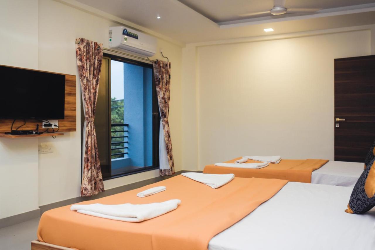 Lotus Hotel Nagaon Beach アリバグ エクステリア 写真